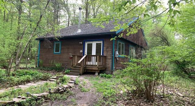 Photo of 166 E Chestnut Hl, Montague, MA 01351