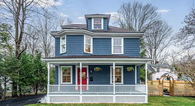 Photo of 26 Cottage St, Wellesley, MA 02482