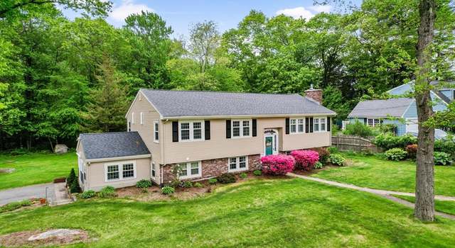Photo of 70 Stevens Dr, Holbrook, MA 02343