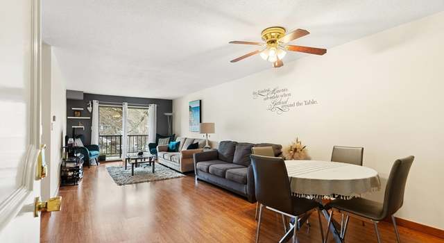 Photo of 1 Greenbriar Dr #304, North Reading, MA 01864