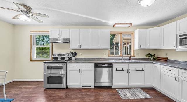 Photo of 135 North St, Agawam, MA 01001