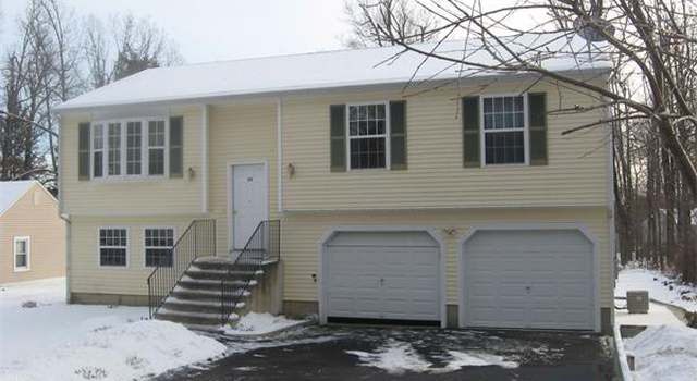 Photo of 15 Maranook Rd, Worcester, MA 01606