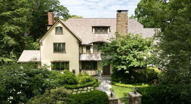 Photo of 10 Spooner Rd, Brookline, MA 02467