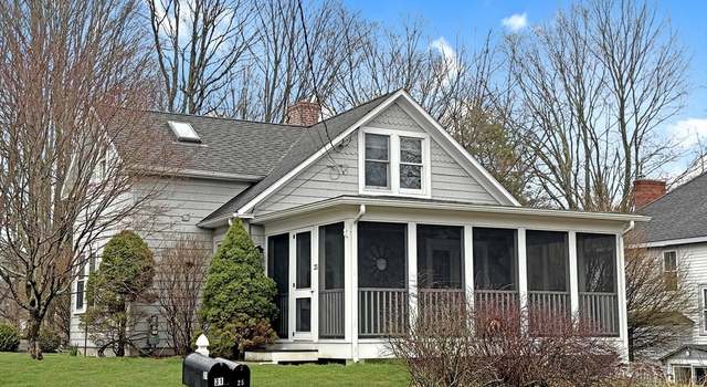 Photo of 25 High St, Holliston, MA 01746