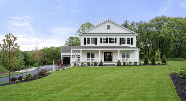 Photo of 131 Nobscot Dr, Framingham, MA 01701