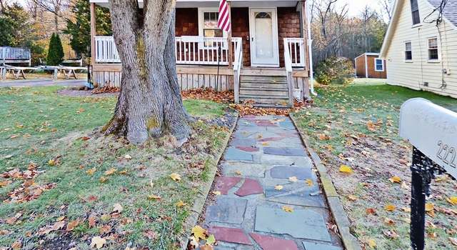 Photo of 222 Stetson St, Whitman, MA 02382