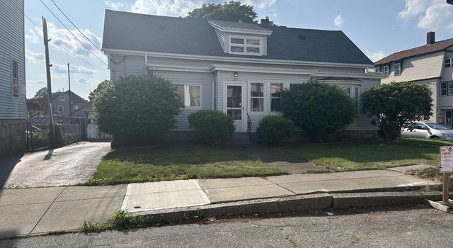 Photo of 121 Kellogg St, Fall River, MA 02724
