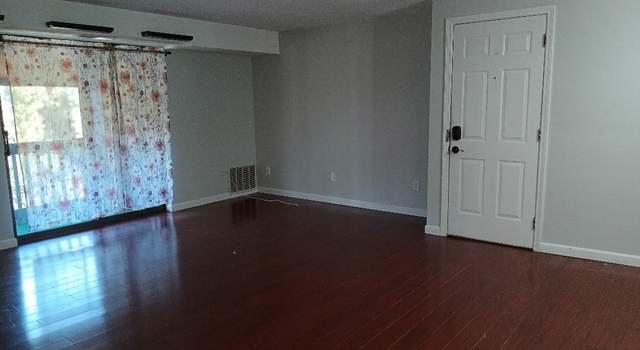 Photo of 10 Village Ln #23, Tyngsborough, MA 01879