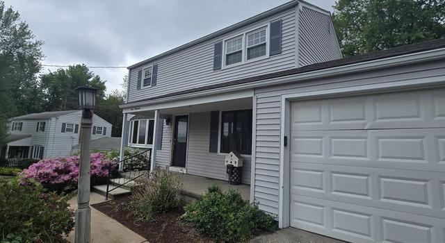 Photo of 119 Longwood Dr, Chicopee, MA 01020