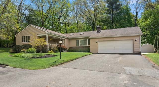 Photo of 9 Birchwood Ter, Groveland, MA 01834