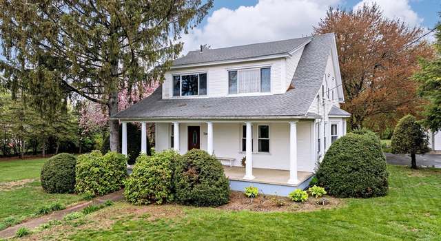 Photo of 726 Amostown Rd, West Springfield, MA 01089