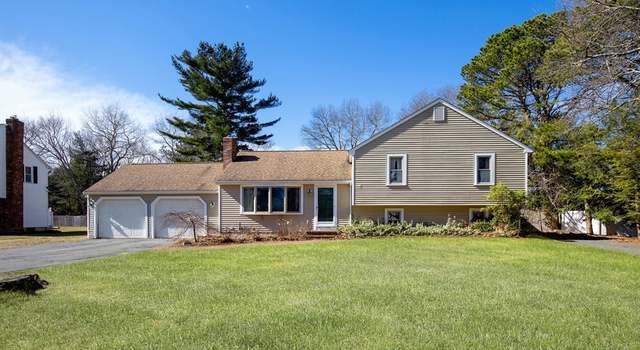 Property at 15 Matthews Trl, Plymouth, MA 02360, 3 beds, 2 baths