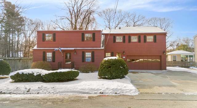 Photo of 109 Lakeside Dr, Shrewsbury, MA 01545