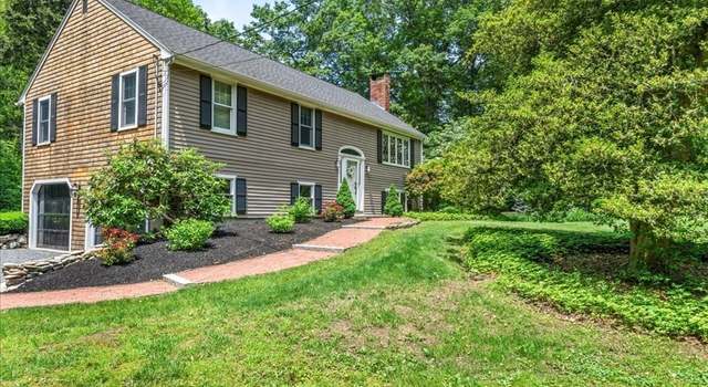 Photo of 6 Mattakeesett Ln, Norwell, MA 02061