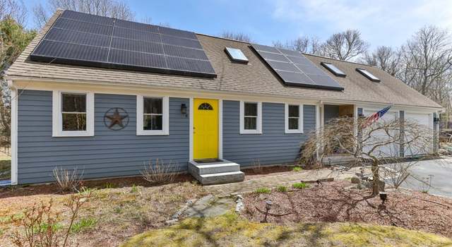 Photo of 8 Trotters Ln, Barnstable, MA 02648