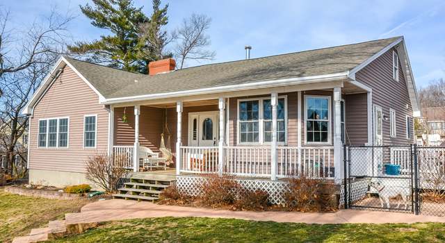 Photo of 25 Robbins Ave, Dracut, MA 01826
