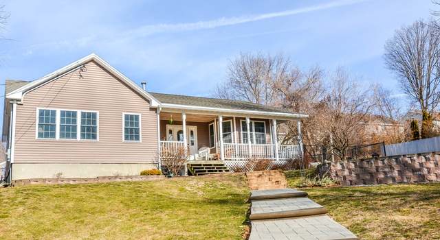 Photo of 25 Robbins Ave, Dracut, MA 01826