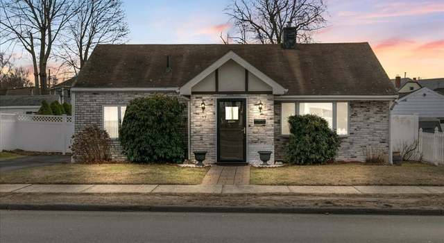 Photo of 59 Ballard St, Saugus, MA 01906
