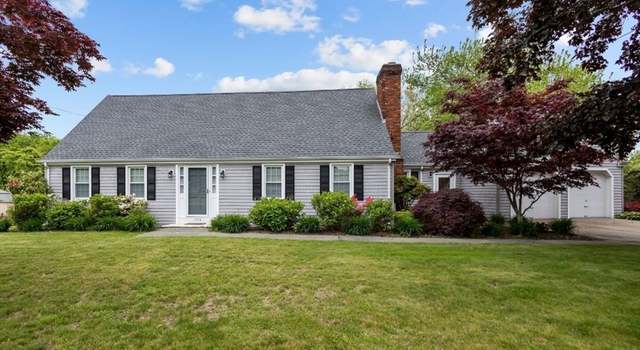 Photo of 1372 Gardners Neck Rd, Swansea, MA 02777