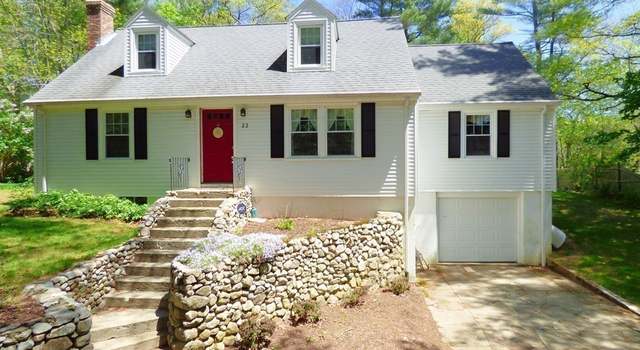 Photo of 22 Old Cross St, Hanover, MA 02339