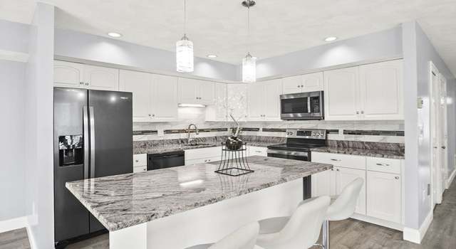 Photo of 20 Carriage Hill Ln #20, Salem, MA 01970