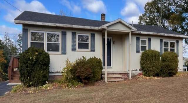 Photo of 1 Ernest St, Webster, MA 01570
