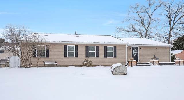 Photo of 967 Longview Dr, North Attleboro, MA 02760