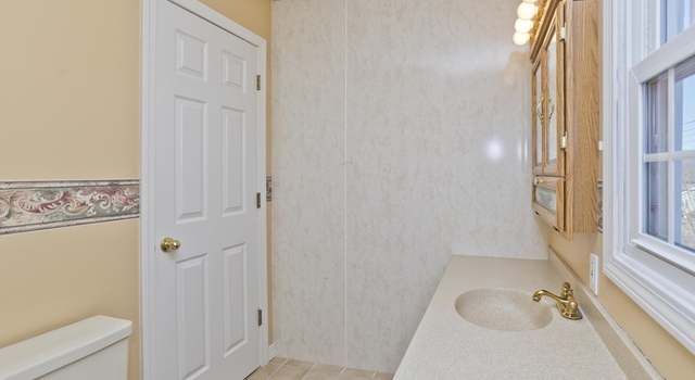 Photo of 127 Vienna Ave, Ludlow, MA 01056