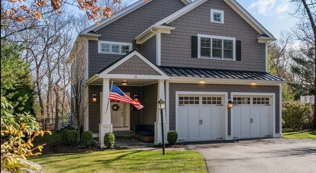 Photo of 11 Crown Ridge Rd, Wellesley, MA 02482