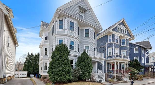 Photo of 122 Davis Ave #1, Brookline, MA 02445