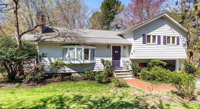 Photo of 12 Sunnyside Ln, Lincoln, MA 01773