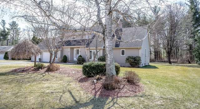Photo of 42 Mockingbird Ln, Westfield, MA 01085