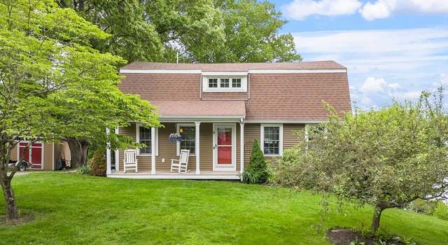 Photo of 4 Elizabeth Rd, Hudson, MA 01749