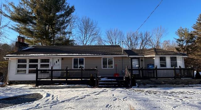 Photo of 530 Stafford St, Leicester, MA 01611