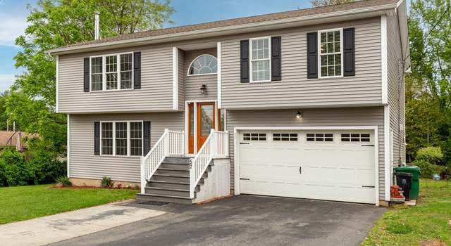 Photo of 57 Larchmont St, Chicopee, MA 01013