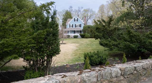 Photo of 20 Maple Rd, Weston, MA 02493