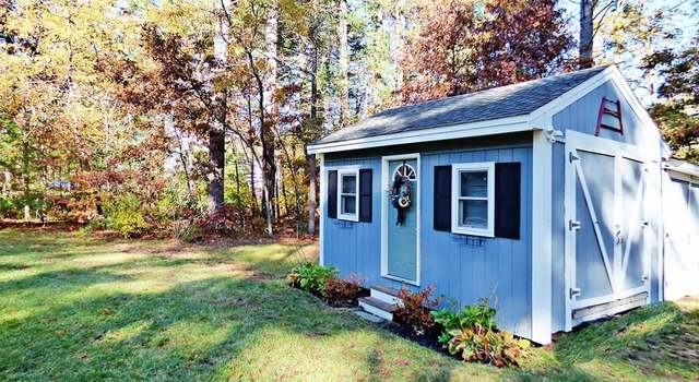 Photo of 21 Great Meadow Dr, Carver, MA 02330
