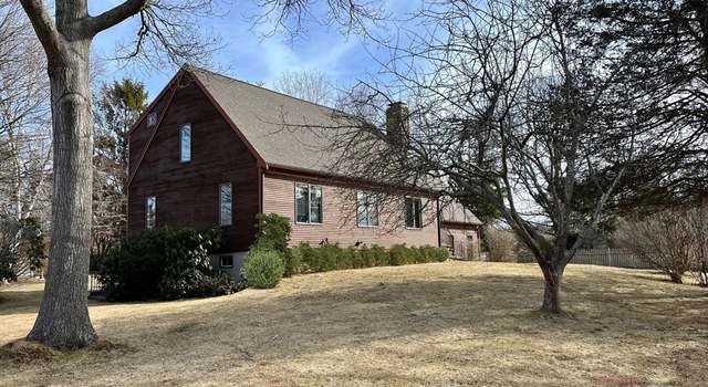 Photo of 45 Cove Ln, Barnstable, MA 02637