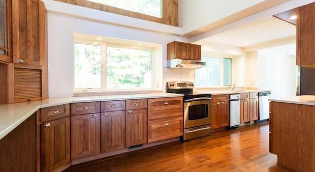 Photo of 108 Commerford Rd, Concord, MA 01742