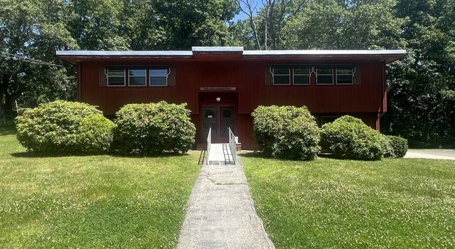 Photo of 50 Sun Valley Dr, Haverhill, MA 01835