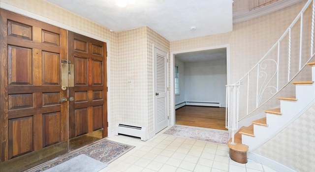 Photo of 9 Strawberry Hill Ln, Danvers, MA 01923