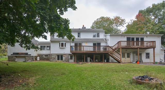Photo of 12 Ridgeview Rd, Sturbridge, MA 01566