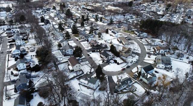 Photo of 38 Day Cir, Woburn, MA 01801