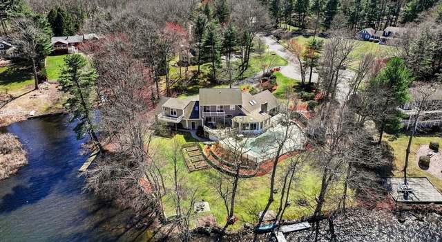 Photo of 9 Aylward Ln, Foxboro, MA 02035