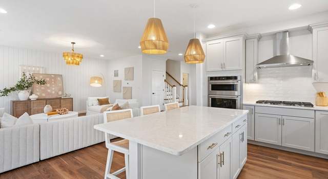 Photo of 7 Winslow Ln #4, Grafton, MA 01536