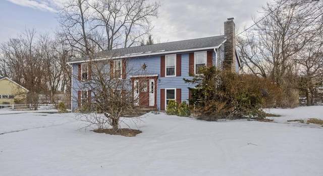 Photo of 11 Claren Dr, Holyoke, MA 01040
