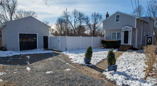 Photo of 166 Cliff Ave, Swansea, MA 02777