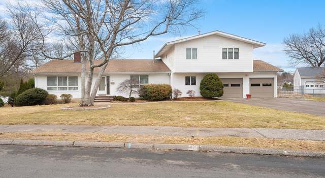Photo of 17 Chatham Rd, Norwood, MA 02062