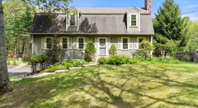 Photo of 18 Maple St, Norfolk, MA 02056