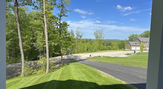 Photo of 31 Oriole Dr, Groton, MA 01450